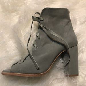 Chinese laundry lace up heel